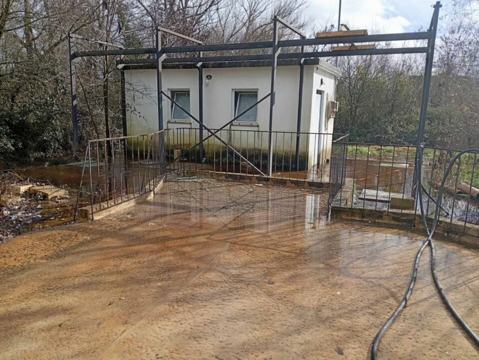 xwros plysis aporrimmatodforwn