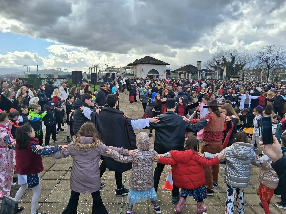 Με σύμμαχο τον καιρό η εκκίνηση των αποκριάτικων εκδηλώσεων 50 Gaitanakia Litharitsia 2026