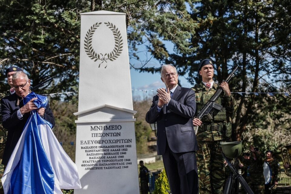 Tasoulas Mnhmeio pesontwn Eleftheroxwritwn