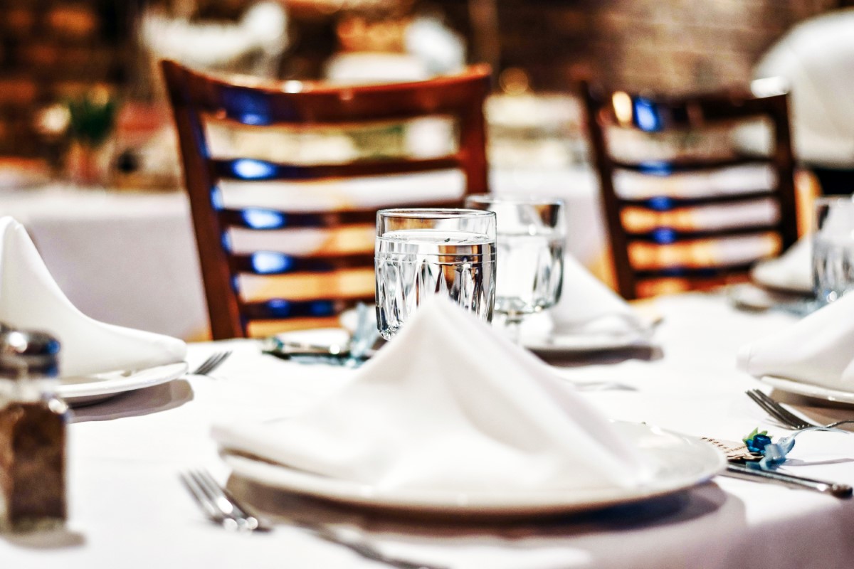 estiasi geniki Custom