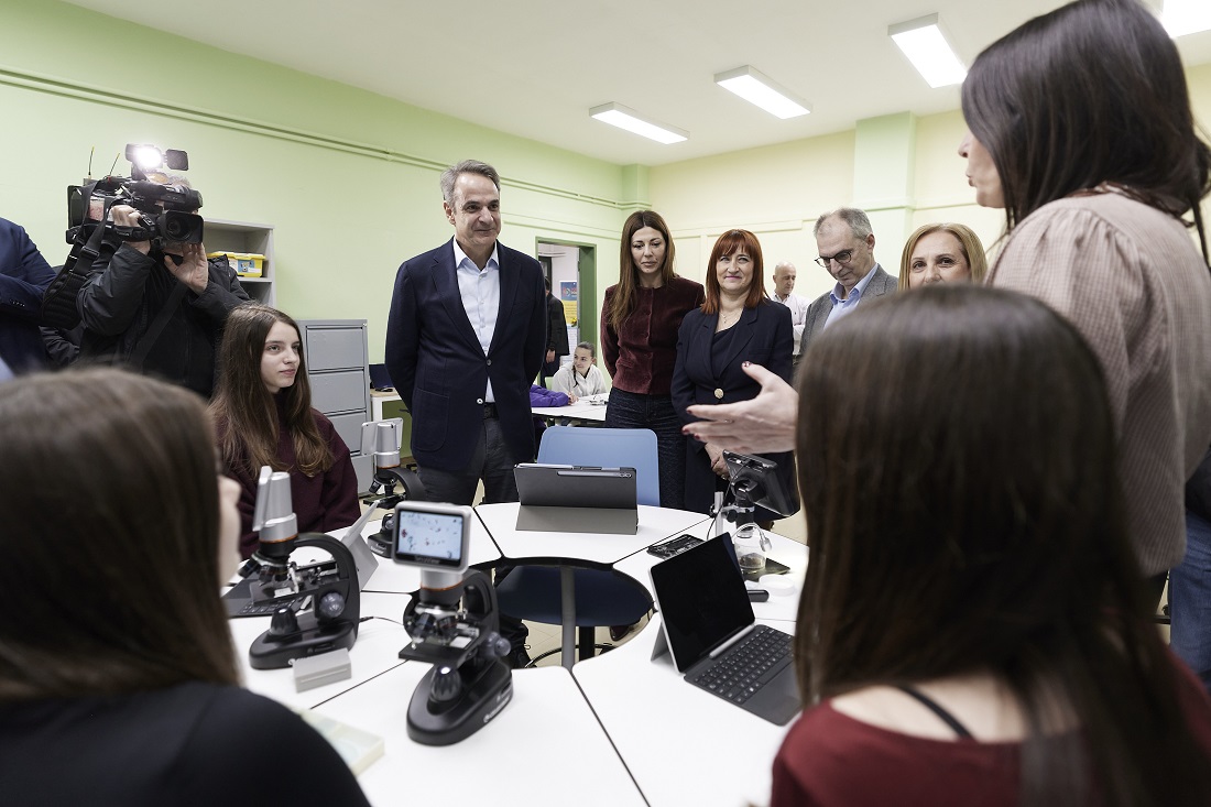 mitsotakis kentro kainotomias3