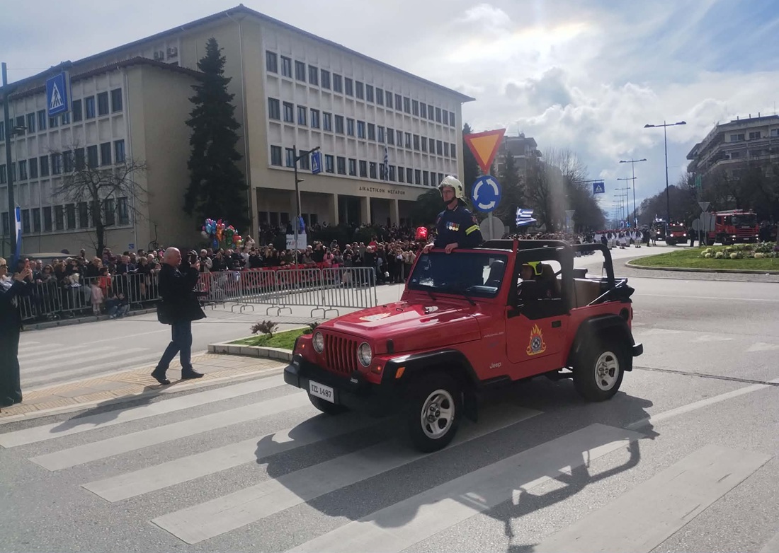 parelasi pyrosvestiko1