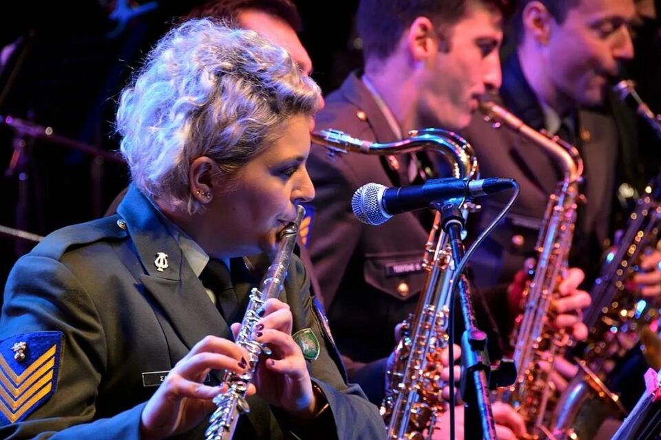 stratiotiki mousiki 1