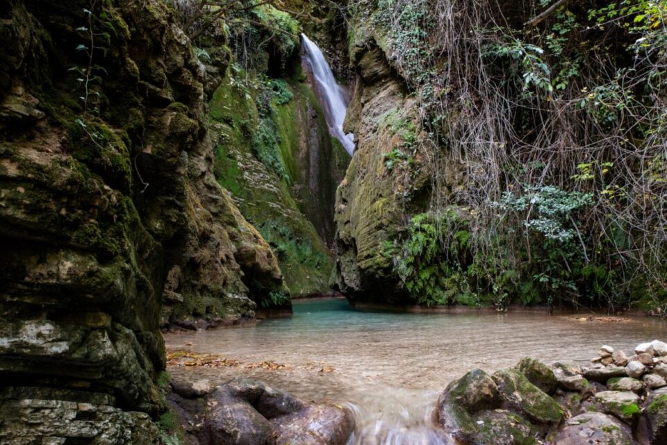 katarraktes kalentzi