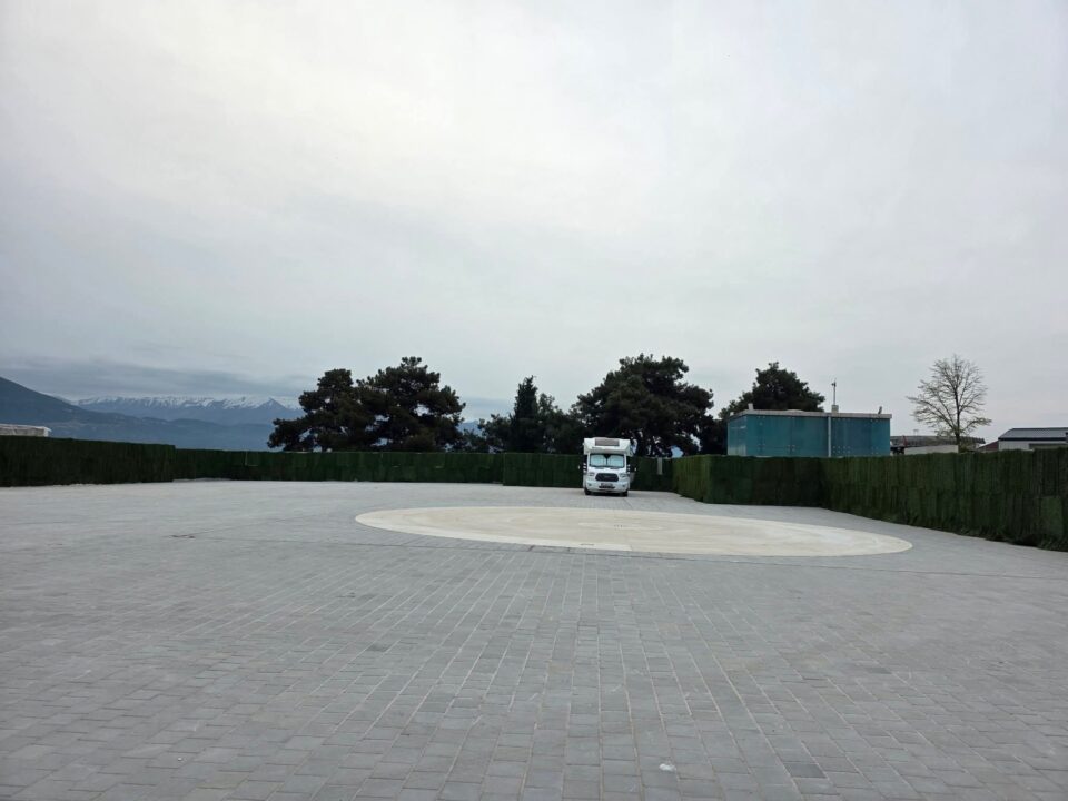 kentriki plateia troxospito