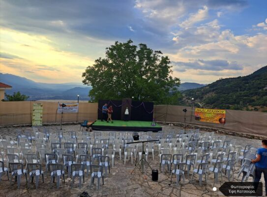 megalh gotista vradia theatrou