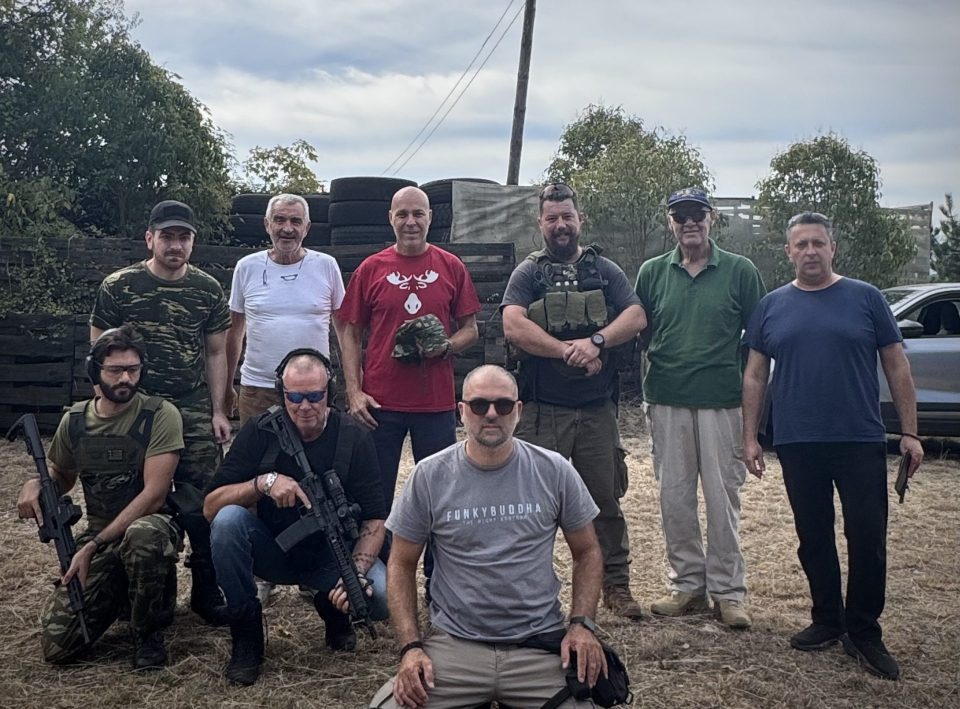 AMYRAS A BOH8EIES militaire