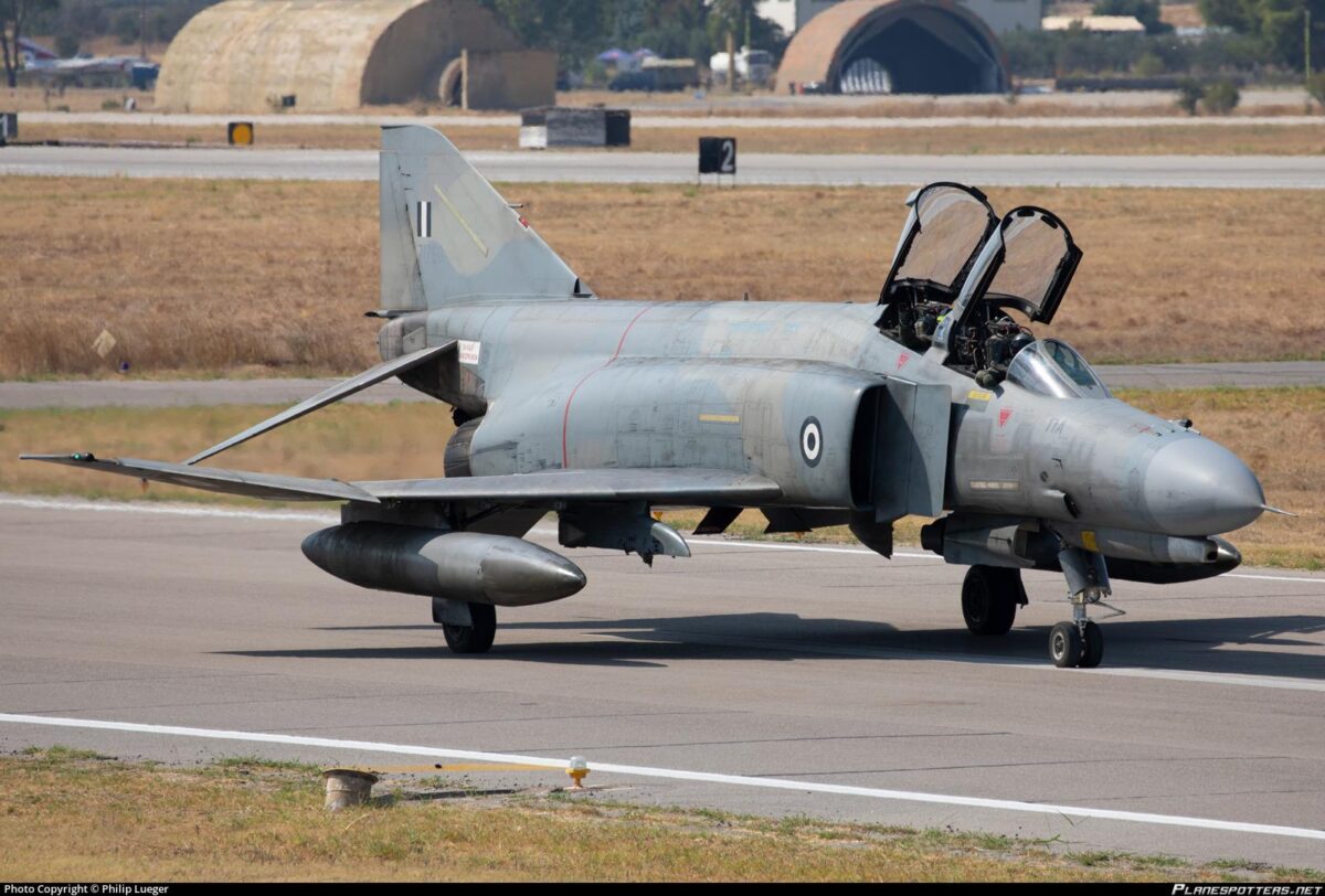 F 4E Phantom II scaled