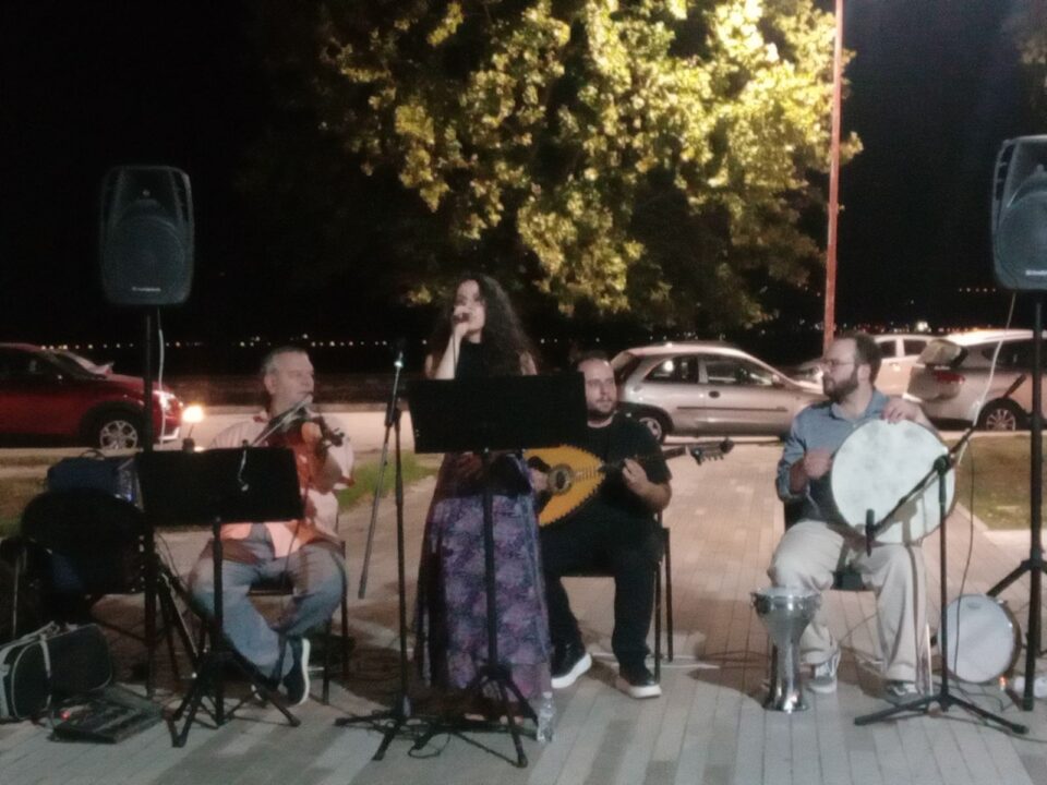 synavlia kyriakhs