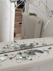 5o dhmotiko vandalismoi 3