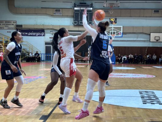PANSERRAIKOS FIBRAN GYNAIKES BASKET 25 10 26 24 1024x768 1